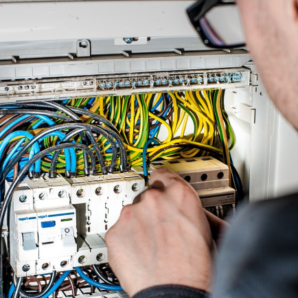 Electrician Service in Dubai
